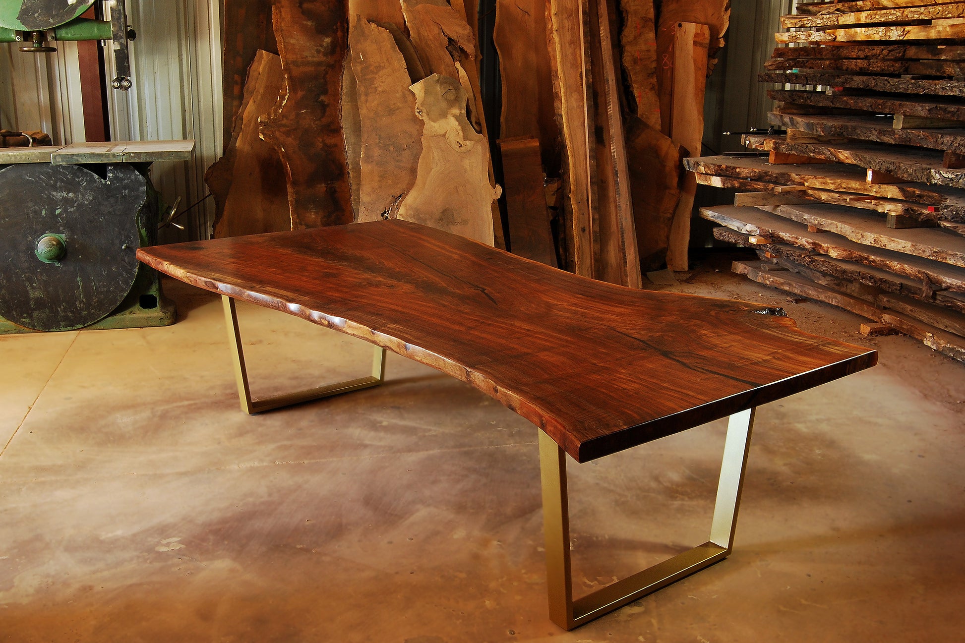 Walnut slab dining table4